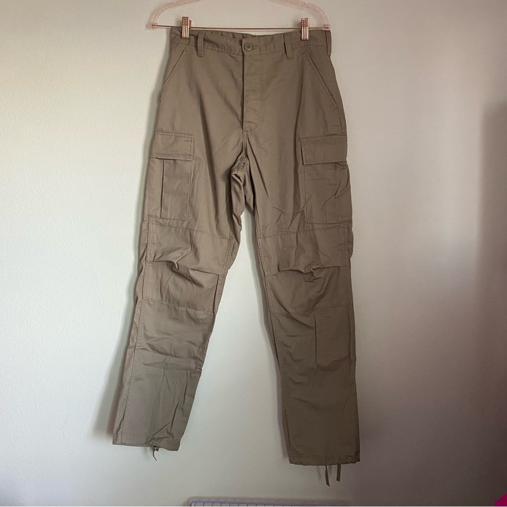 khaki/tan/brown cargo pants with adjustable waist and ankle fit
